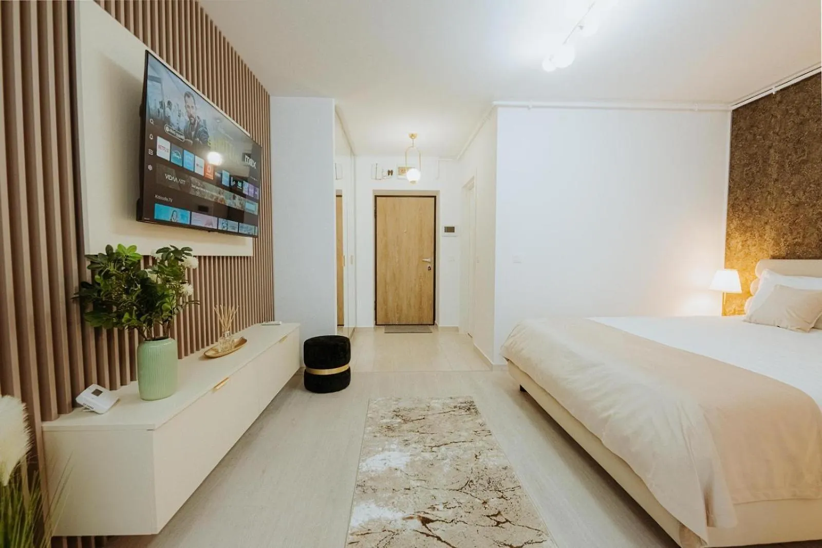 Mara Studio Hills Bucharest 0*,