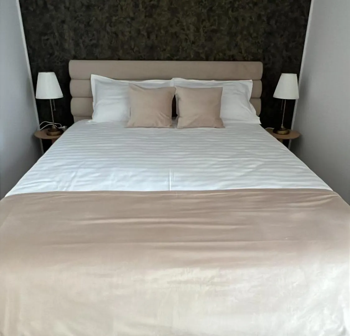 Apartment Mara Studio Hills Bucharest